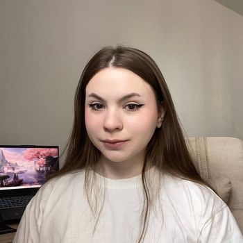 Полина