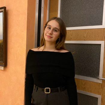 Полина