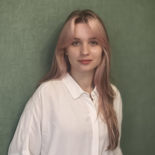 Полина